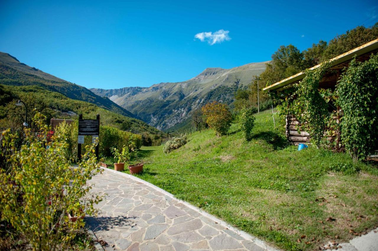 La Baita Di Pilato Montemonaco Exterior photo